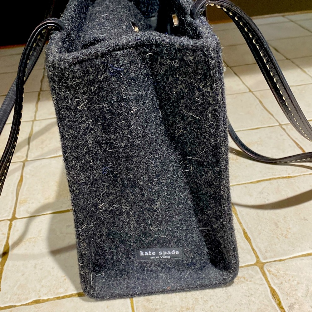 Excellent condition!  Super cute Kate Spade wool purse.